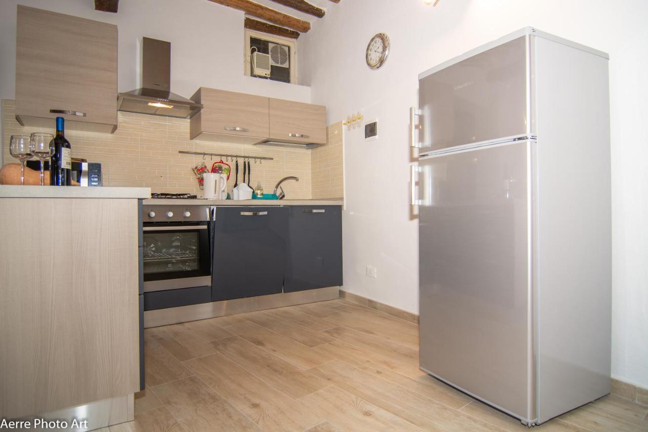 Casa Anfiteatro Apartment Lucca Bagian luar foto